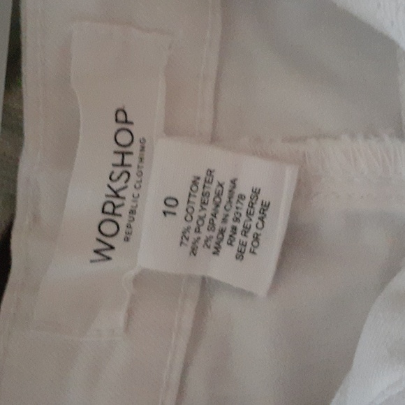 Shorts - Picture 3 of 4